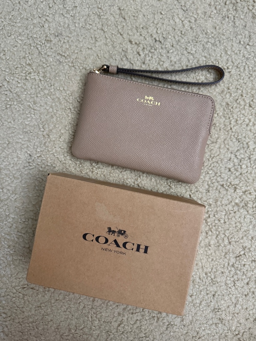Coach Corner Zip Wristlet Wallet Gold / Taupe 50832 - NWT + Box